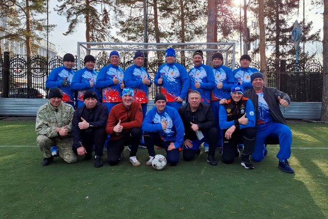 Руководство регионального УФСИН во главе с начальником Управления Сергеем Балдиным присоединилось к Всероссийской акции «Россия – семья семей. #МЫВМЕСТЕ», организовав товарищеский футбольный матч