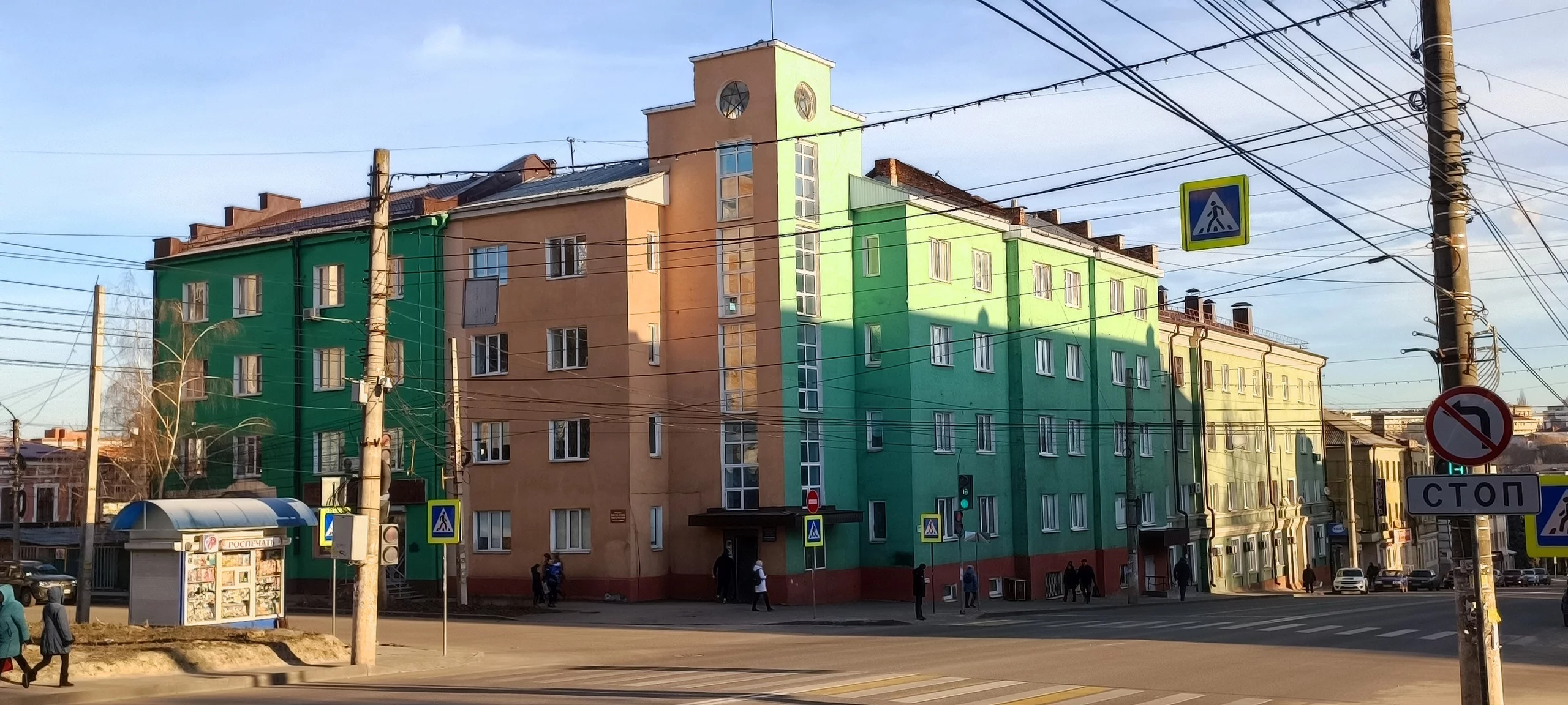 Курская 26. Три океана курск тренажерный зал. Гайдара 25 курск. Улица ольшанского курск. Ул гайдара 3 курск.