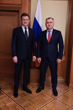 Александр Новак провёл рабочую встречу с президентом Республики Южная Осетия Аланом Гаглоевым