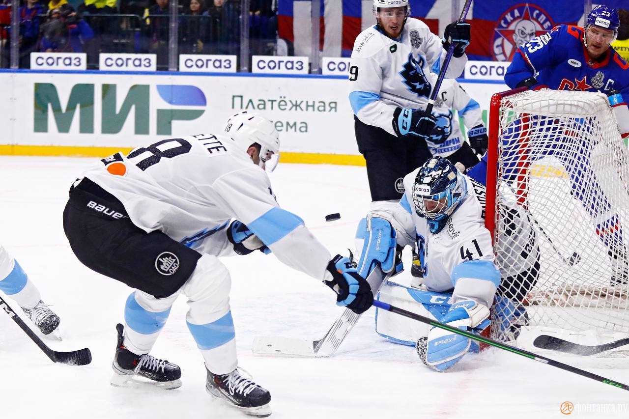 Счет матча ска динамо. Динамо против ска. Динамо м кхл. Ска динамо. Динамо ска хоккей.