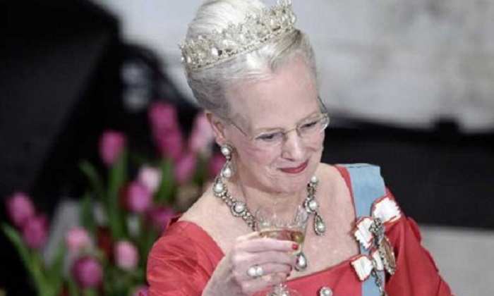 В новогоднем обращении королева Дании отреклась от престола | Русская весна