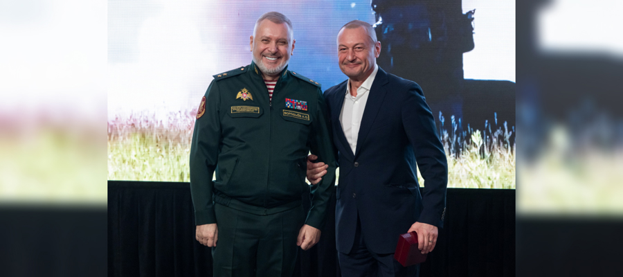 Генерал-лейтенант Алексей Воробьев вручил ведомственные медали представителям СМИ (видео)