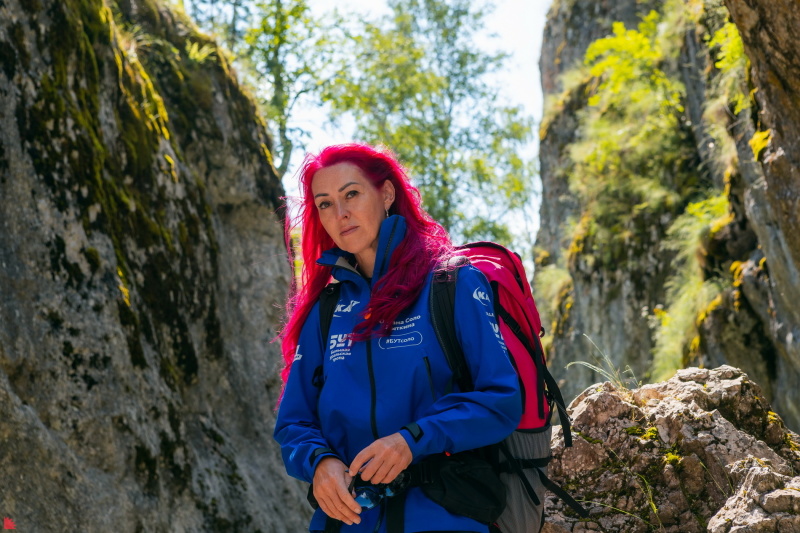 Службы МЧС России обеспечили сопровождение туристки на протяжении ее 120-дневного похода по Большой уральской тропе