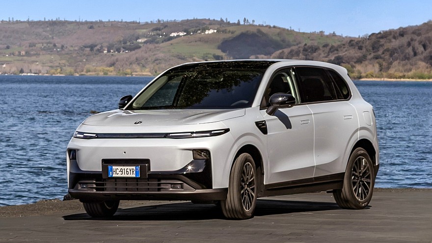 Plug-in гибридная версия Leapmotor B10 для Европы