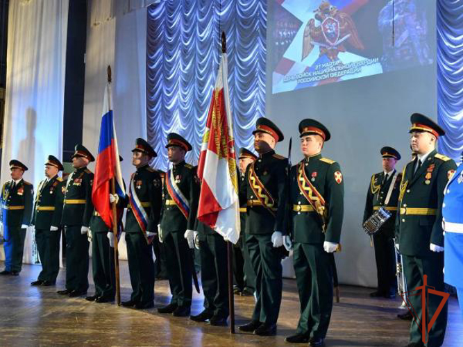 День Росгвардии в Омске отметили концертом и вручением государственных наград