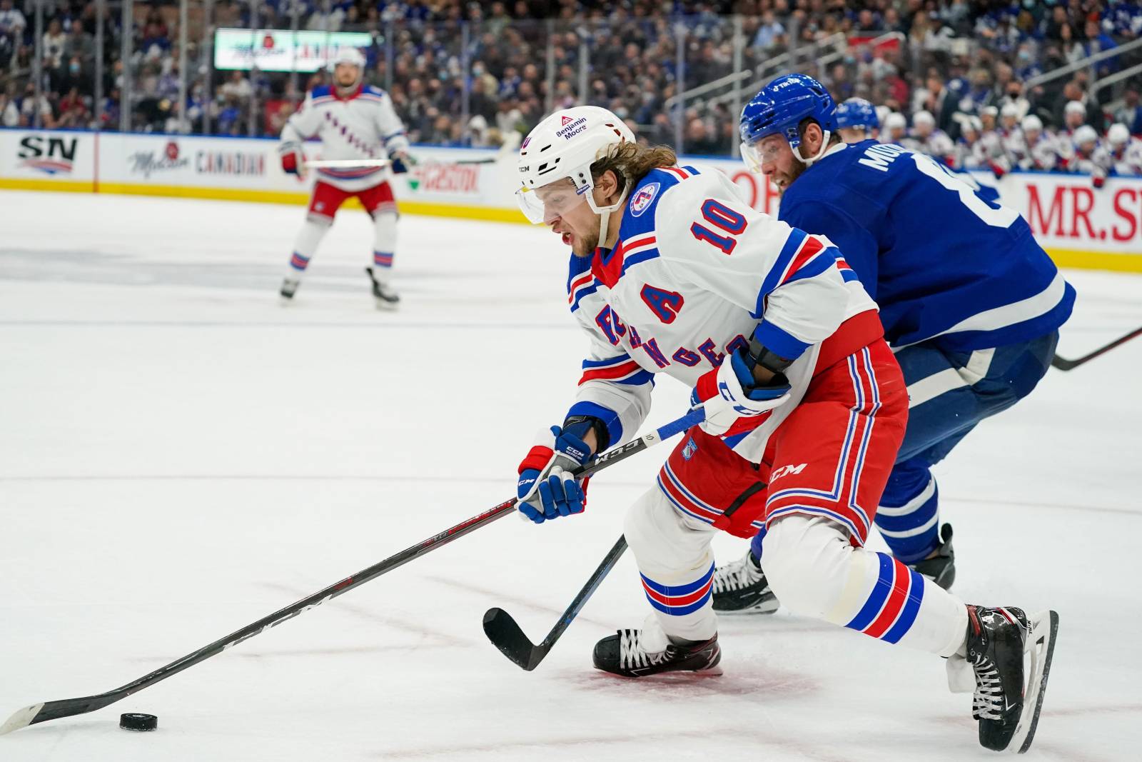 Панарин назван третьей звездой игрового дня в НХЛ