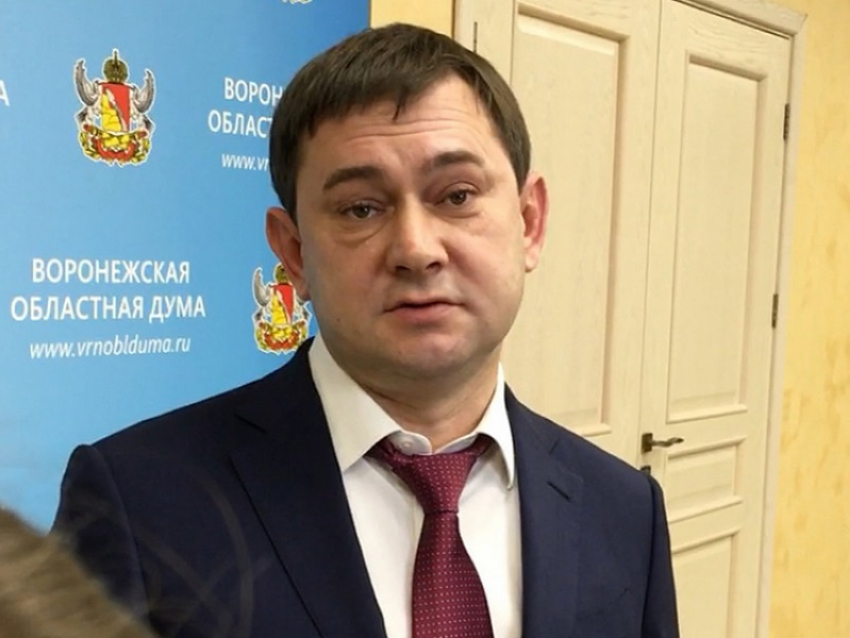 Инсульт разбил воронежского сенатора Владимира Нетесова 