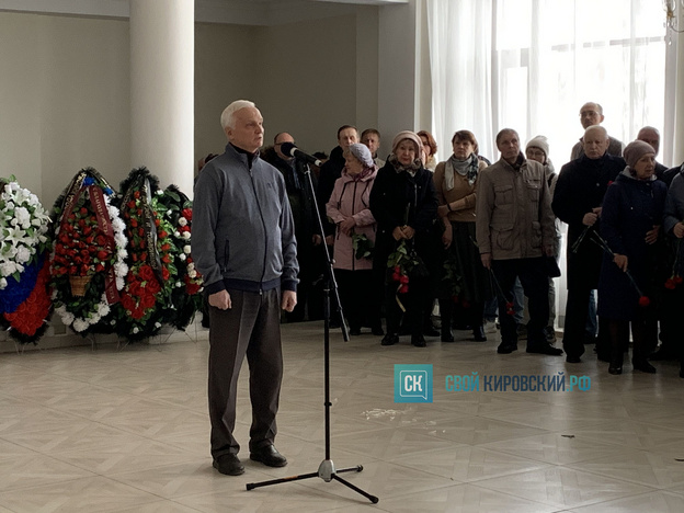 «Жизнь даётся один раз, и прожить её надо в Вятке». Прощание с Василием Киселёвым