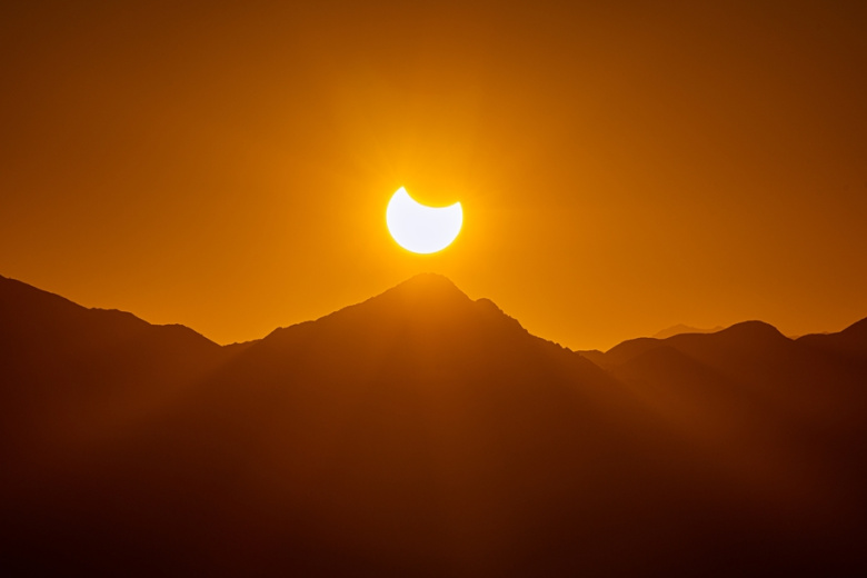 Солнечные затмения, изменившие историю: от древности до наших дней