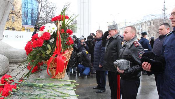 В Рязани прошли торжественные возложения цветов, посвященные Дню защитника Отечества