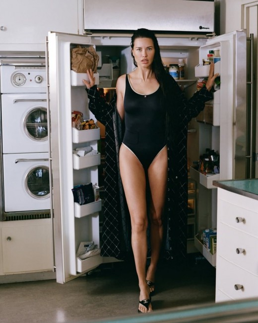 Адриана Лима в китайском Vogue, 2025 год