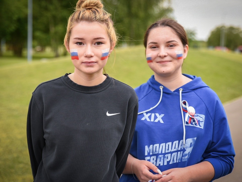 «Наш флаг — наша история»: с Днем российского триколора поздравил земляков глава Бронниц