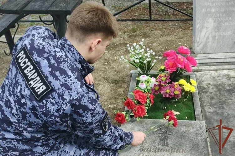 Мемориалы защитников Отечества в рамках акции «На страже памяти» благоустроили на Урале