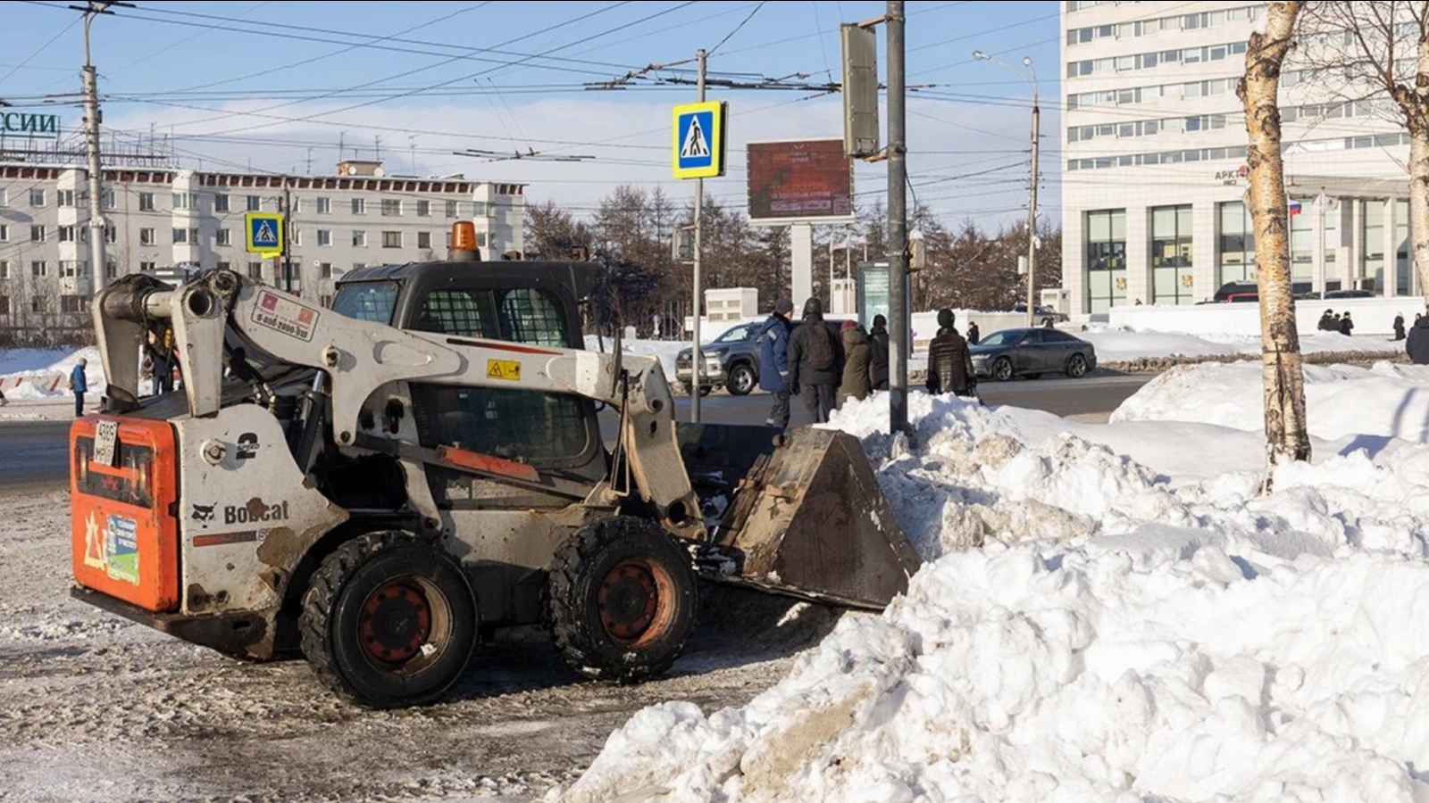 Мурманремстрой. Мурманремстрой лейзерук. Директор мурманнедвижимость. Коммунальный детектив. Достоевского 3 мурманск на карте.