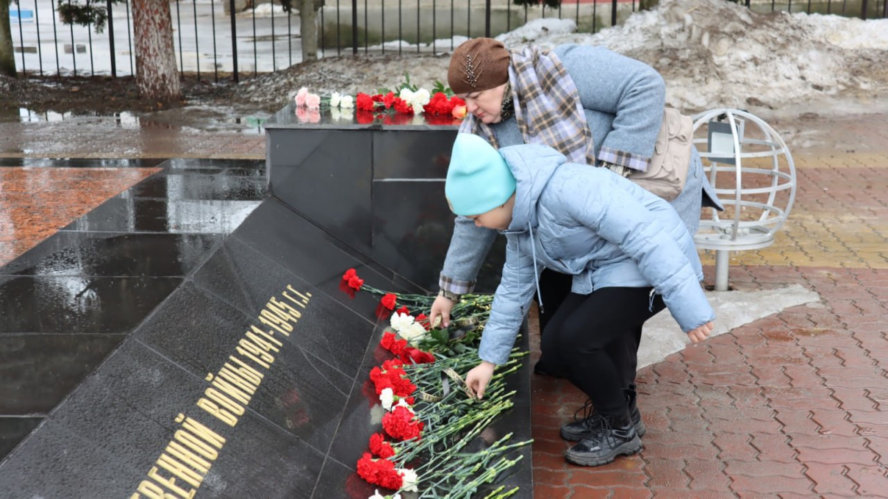 Память жертв теракта в Подмосковье почтили в районах Липецкой области