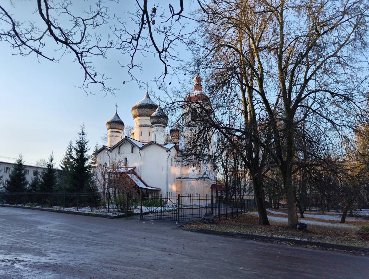 Завтра, 6 ноября, в Новгородской области будет стоять облачная с прояснениями погода.