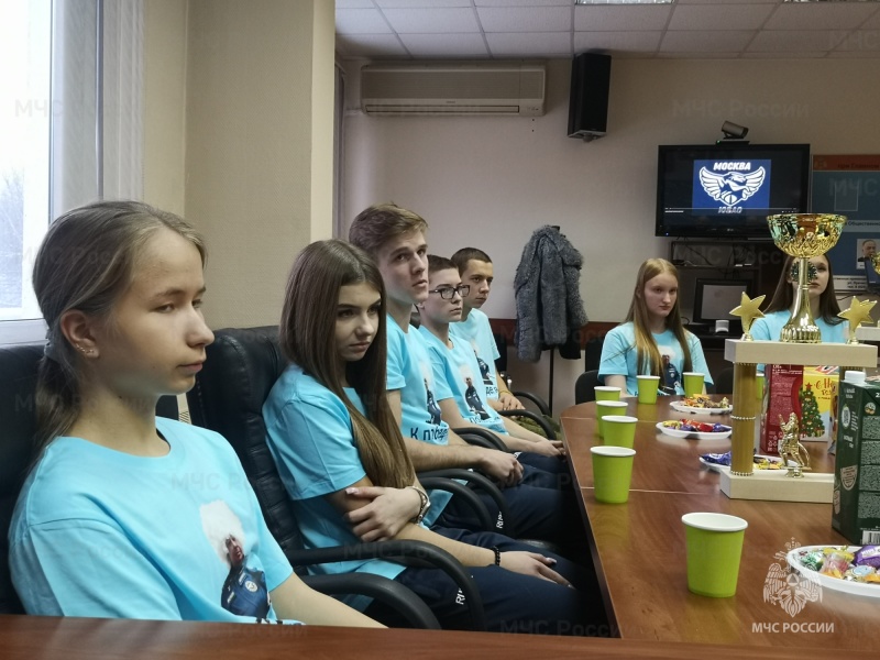 В Управлении по Юго-Восточному административному округу наградили юношескую сборную по пожарно-спасательному спорту