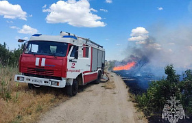 В Астрахани и 4 районах области ожидается запах гари из-за возгорания растительности