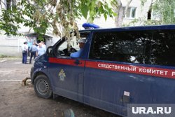 Сотрудники СУ СК выехали на место происшествия в Кургане, где из окна выпала женщина