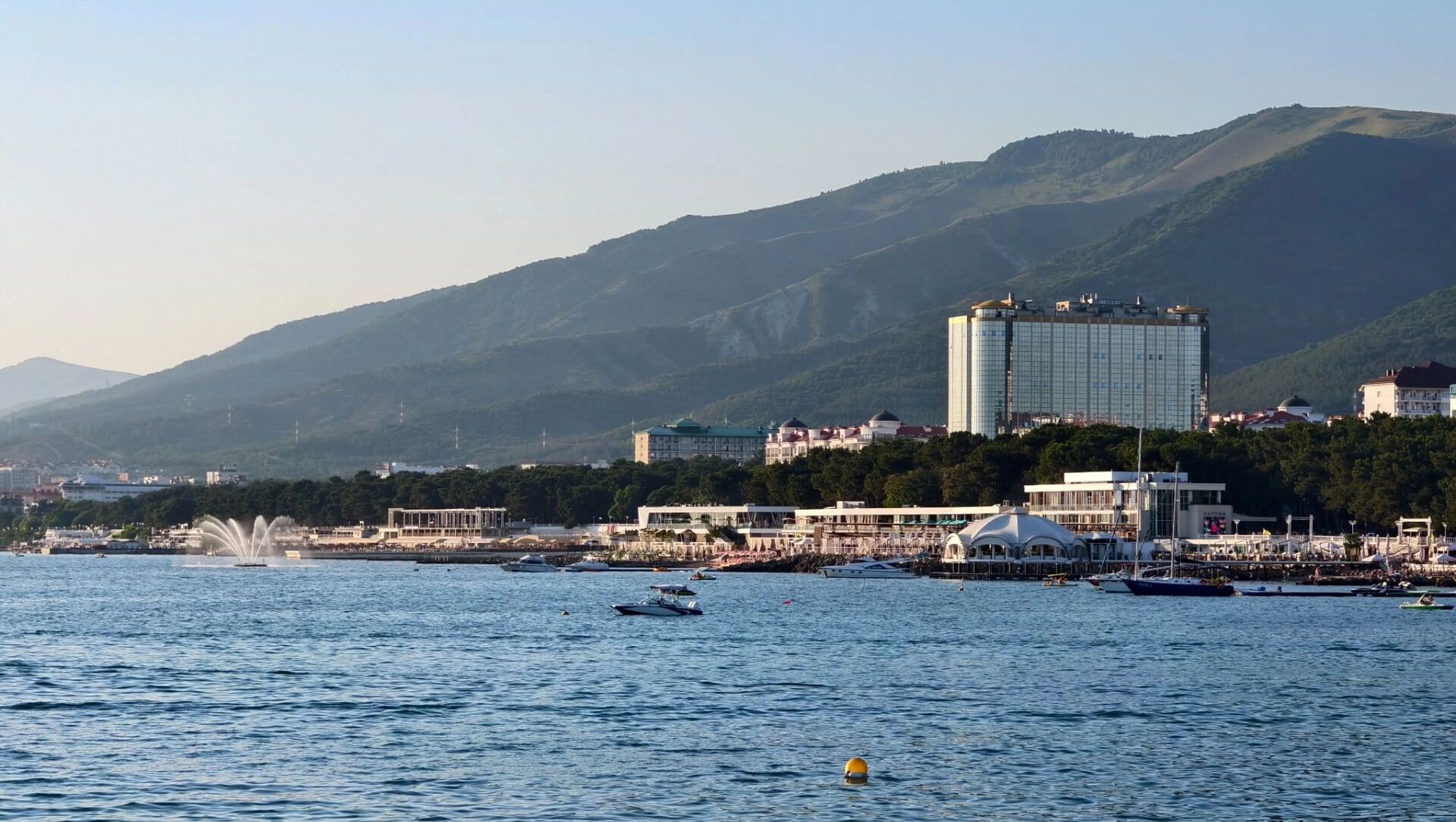 Геленджикская бухта