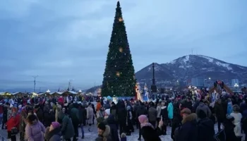 Город усиленно чистится, а открытия елок переносятся на другие даты в Петропавловске-Камчатском
