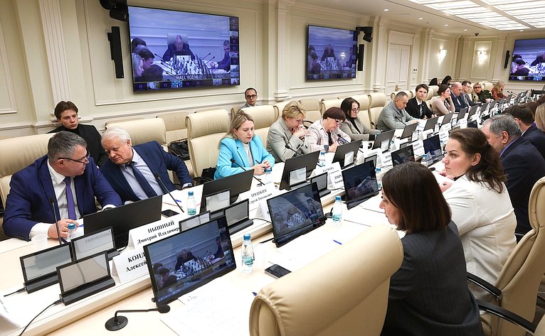 Круглый стол Комитета СФ по аграрно-продовольственной политике и природопользованию «Наука и образование для нужд агропромышленного комплекса: проблемы и перспективы»