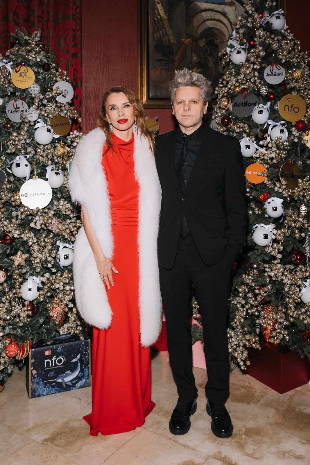 Ценный подарок: Юлия Снигирь, Виктория Толстоганова и Стася Милославская