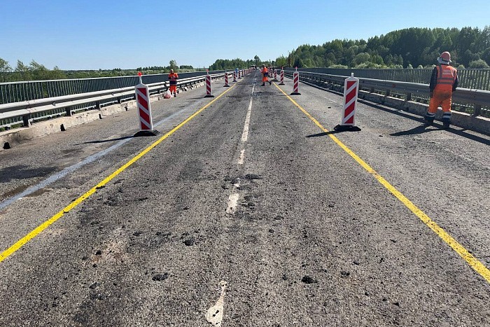 Движение по мосту через Молому откроют завтра, 28 мая 