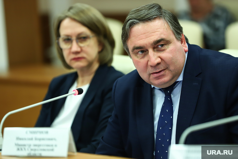 Заседание комитета по развитию инфраструктуры и жилищной политики в Законодательном собрании. Екатеринбург