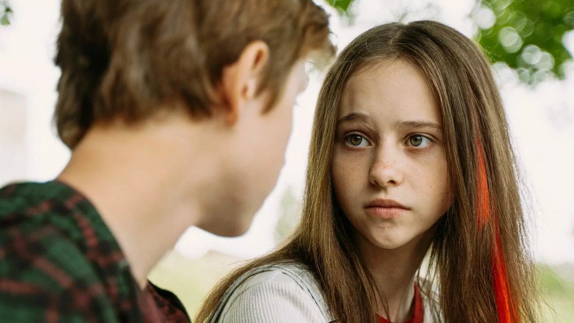 Кадр из фильма «Девка-баба: Кукла-чародейка», реж. Аглая Набатникова, Anniko Films