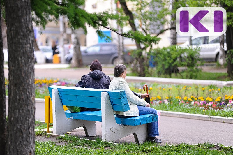 Ваз 2109 1999г мираж. 69 тыс. Пачка денег. Тысячные купюры на столе. 69 тыс.