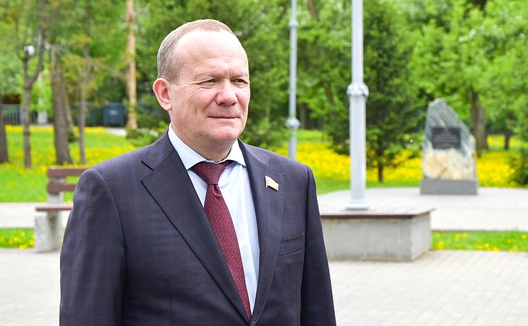 Виктор Зобнев