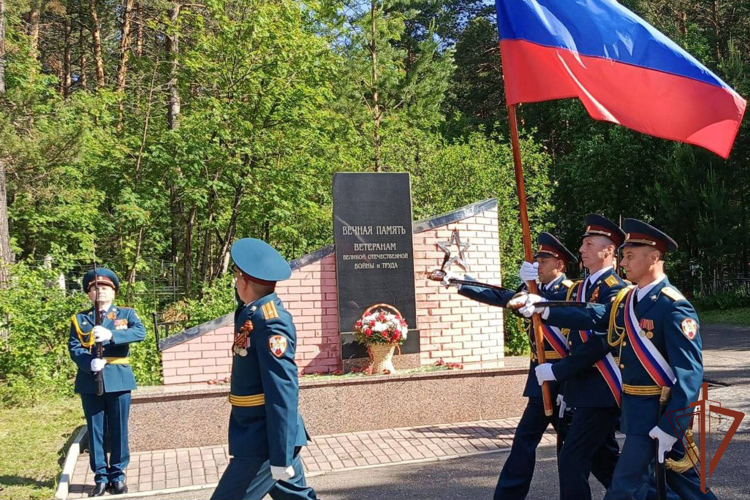 Мероприятия ко Дню памяти и скорби, прошли в Сибирском округе Росгвардии