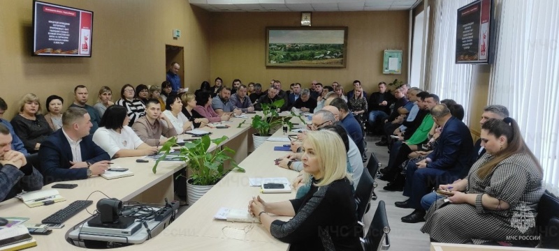 В Борисовском районе обсудили вопросы пожарной безопасности и безопасности на водных объектах