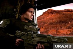 Актер Петр Федоров в сцене из фильма Федора Бондарчука «Обитаемый остров»