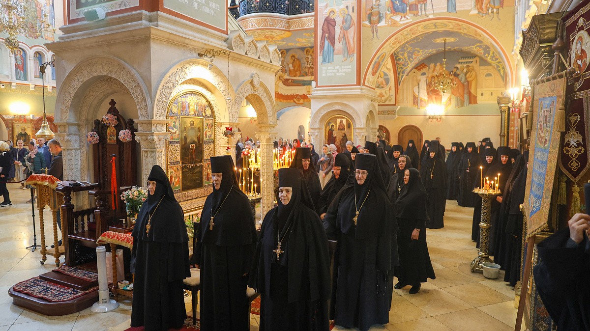 Зачатьевский храм Покровского монастыря