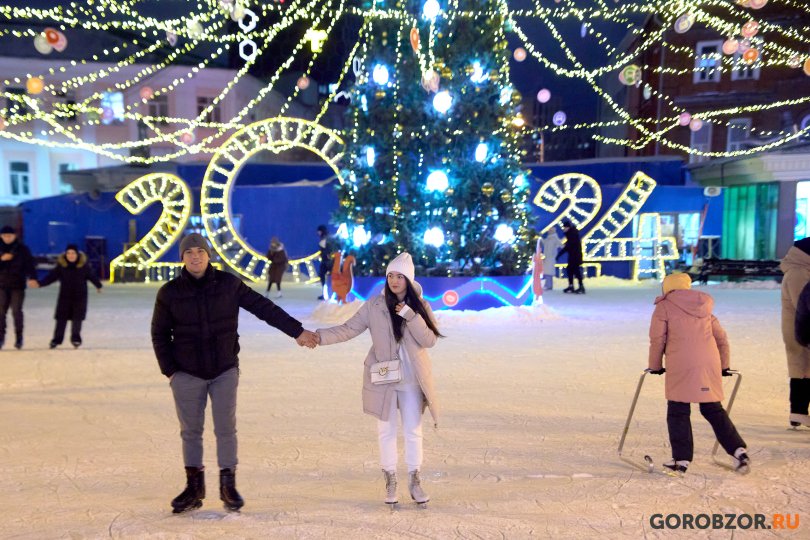 Где в Уфе покататься на коньках: список с адресами