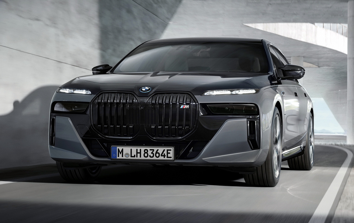 BMW M Hybrid v8 2023