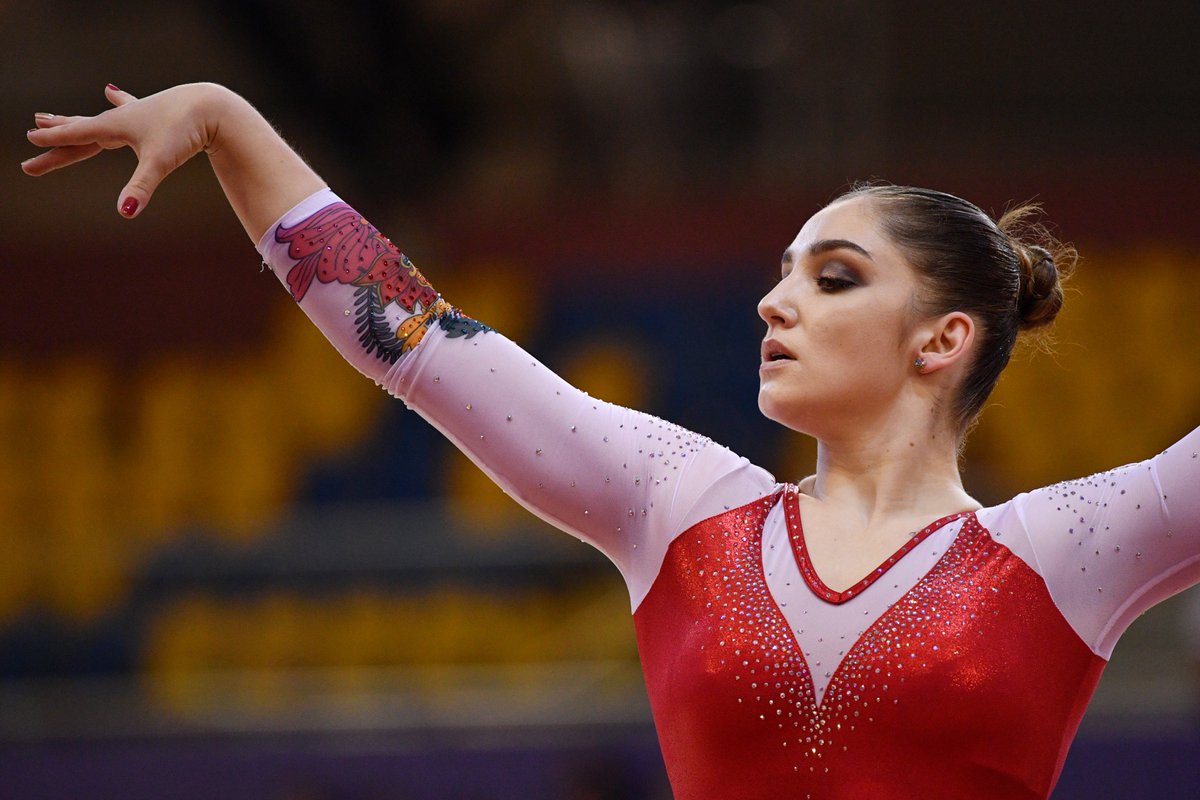 Спортивный гимнастика Aliya Mustafina