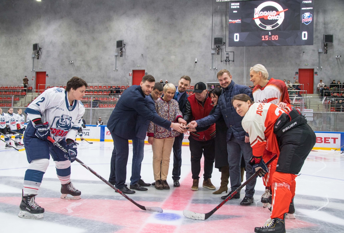 В Омске состоялся межрегиональный турнир по женскому хоккею при поддержке ОНПЗ