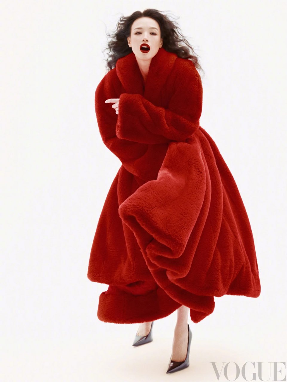 Отдел кадров: Джейкоб Элорди, Эль Фаннинг и Дженнифер Лоуренс