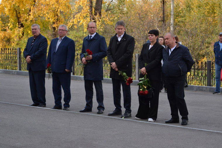 Глава Саткинского района принял участие в открытии мемориала герою