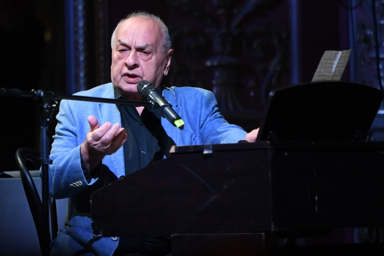 Левон Оганезов