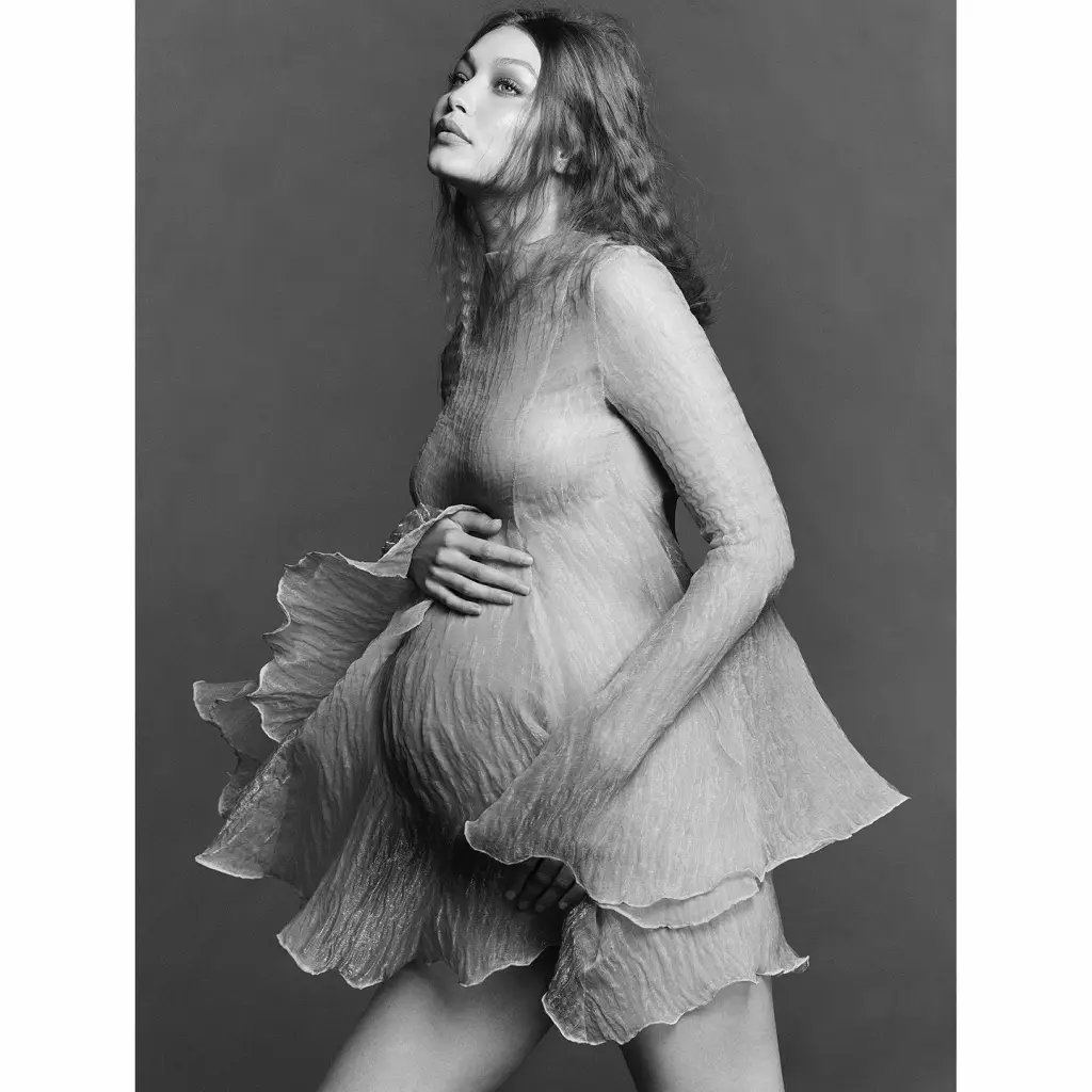 7 идей для фотосессий беременности от звёзд: Кайли Дженер, Рианна, Джиджи Хадид и другие