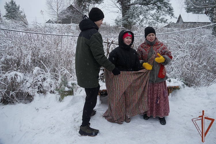 Дети участников СВО познакомились с карельским Дедом Морозом при поддержке Росгвардии