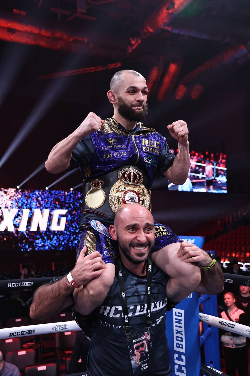 Мужские разборки на День влюбленных: в Челябинске прошел Вечер бокса