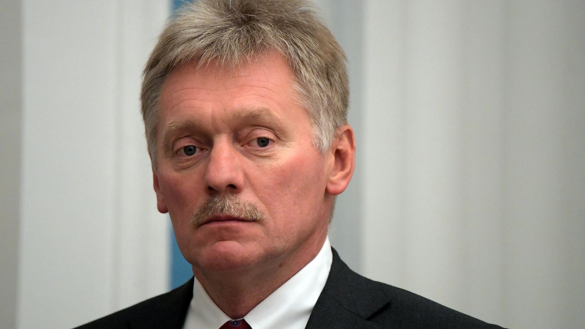 Песков ответил на вопрос о мерах поддержки бизнеса из-за отключения связи