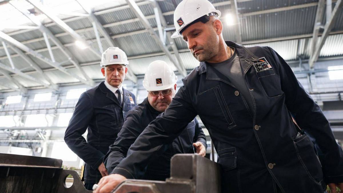 Артем Жога посетил Синарский трубный завод в Каменске-Уральском