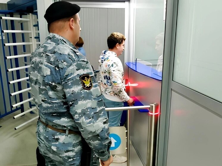 Перед праздниками из Калужской области выгнали девять нелегалов