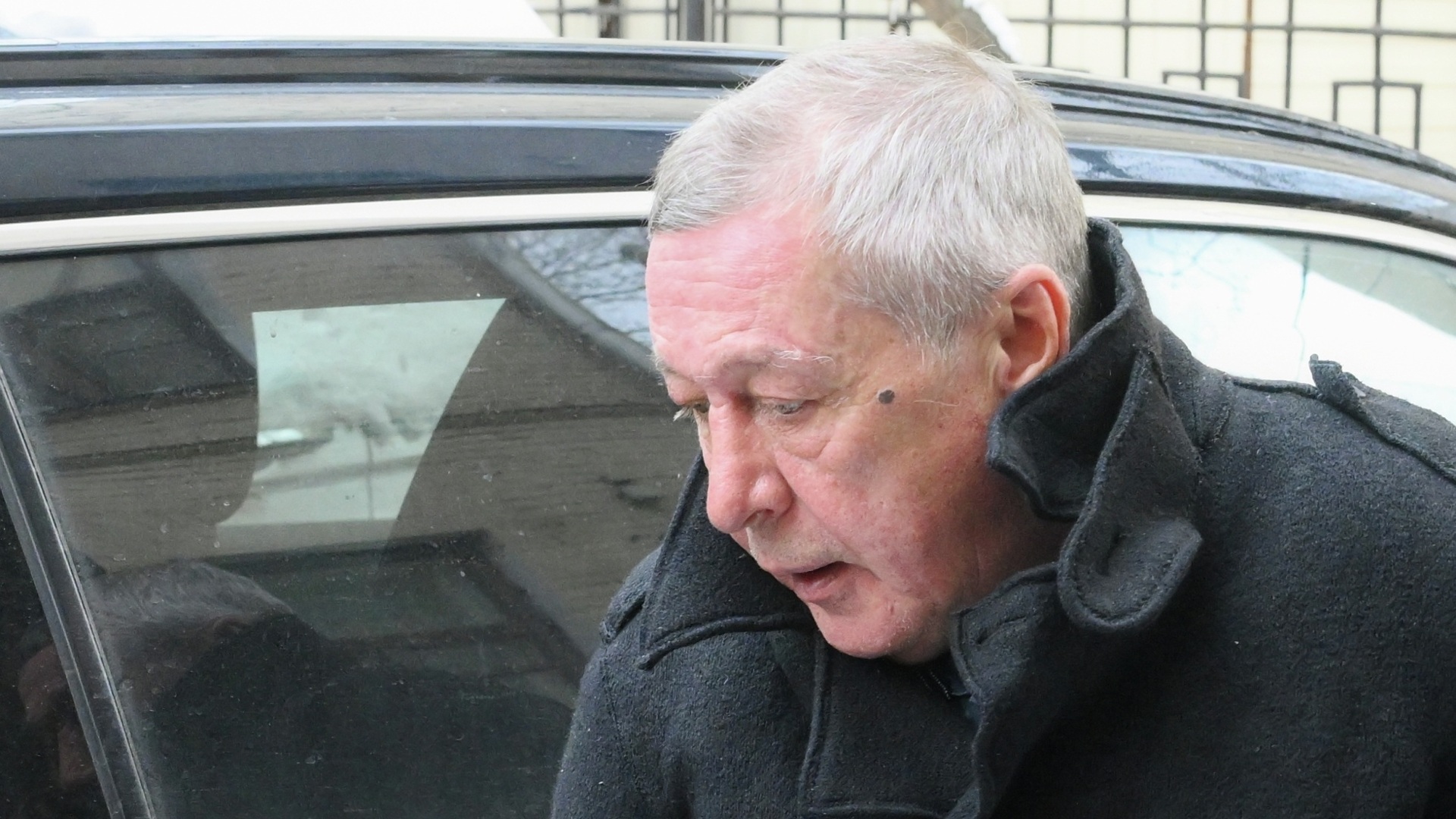 Собчак: Ефремов получил работу в театре Михалкова